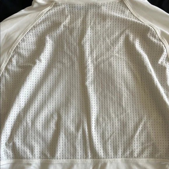 Buffbunny Ivory Crop T-Shirt - Picture 4 of 6